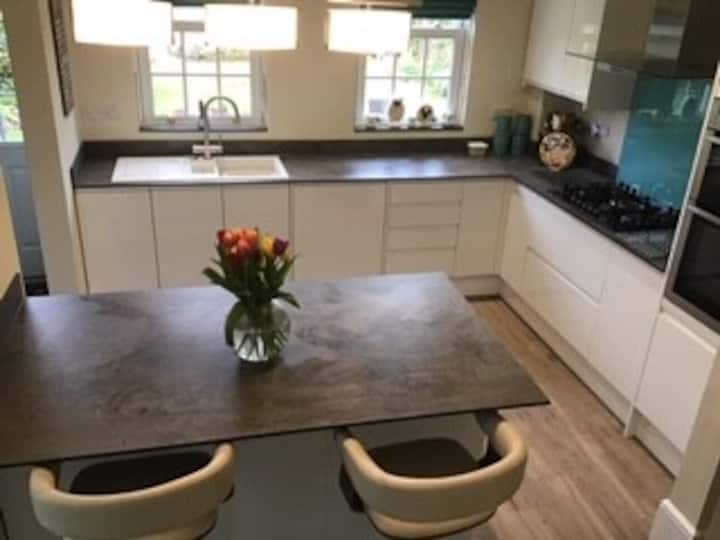 7 Best Airbnb Vacation Rentals In Olney, UK Trip101