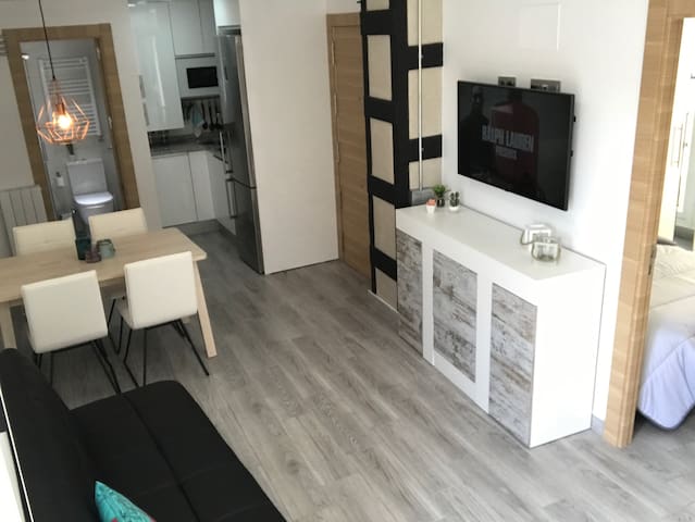 ! ⚡ NEUE MODERNE Luminous WI-FI PLAZA DEL PILAR ⚡2