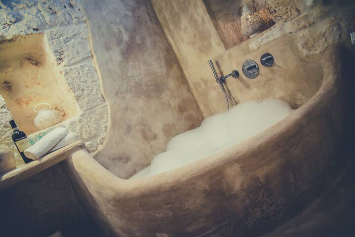 Luxurious Villa with private pool in Ostuni gallery image 2