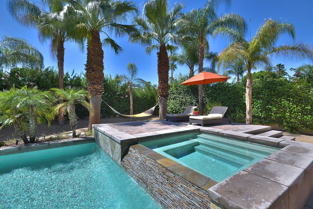 SPA AND LANDING WITH HAMMOCK