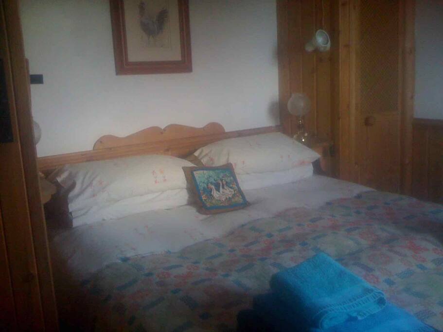 Bedroom with queen bed