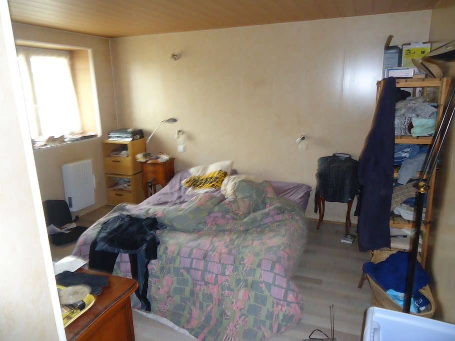 UNE DES CHAMBRES