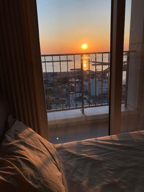 [Il Mare] - # Skyscraper Ocean View_European Mattress_Honey Sleeping Reservation # Free Netflix # Marshall Speaker # Self-catering # illy Coffee