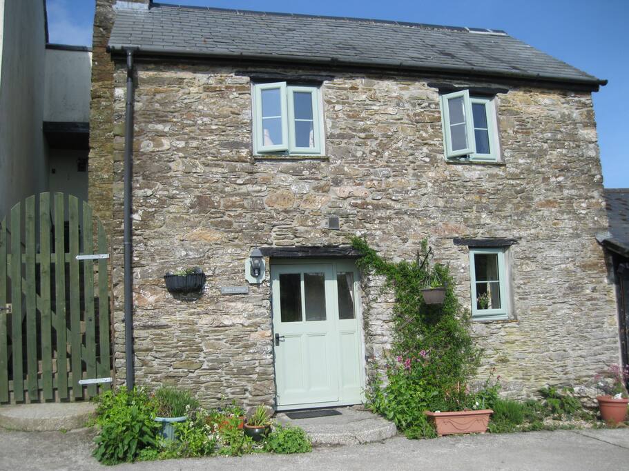 Barn Cottage basks in the sun