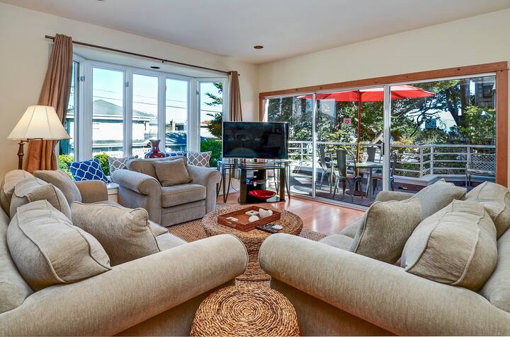 SUNNY 3+BDRM HOME-150 YARDS TO SAND