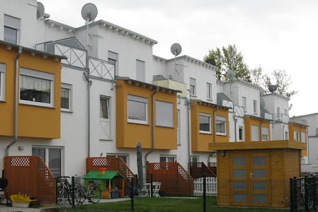 Easy Travel To Frankfurt