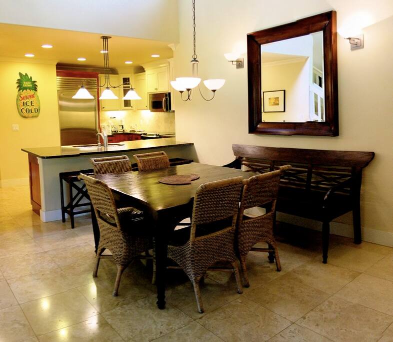 Dining at Entry