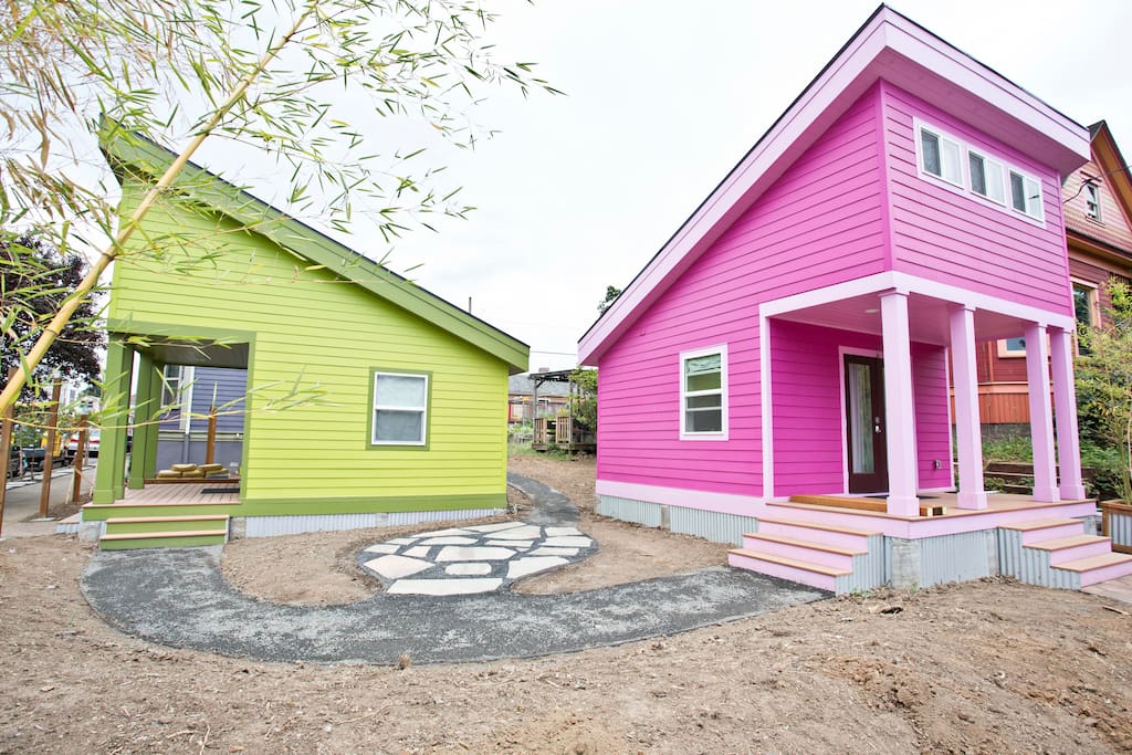 Pink House off Mississippi ask for DEALS 4 6nights 