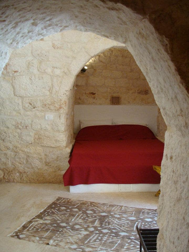 Il letto matrimoniale del Trullo