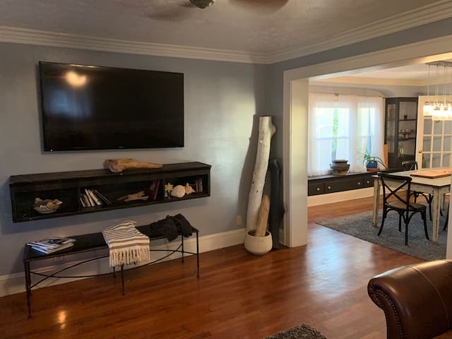 Amazing Updated Tremont Entire Home