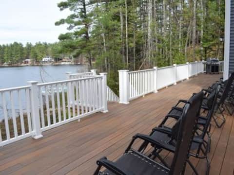 5 BR Belleau Lakefront Home built in 2017