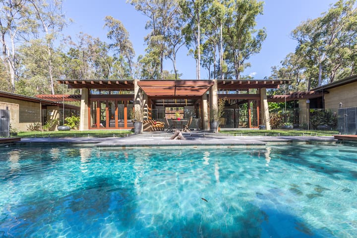 Haven in the Hinterland, Gold Coast