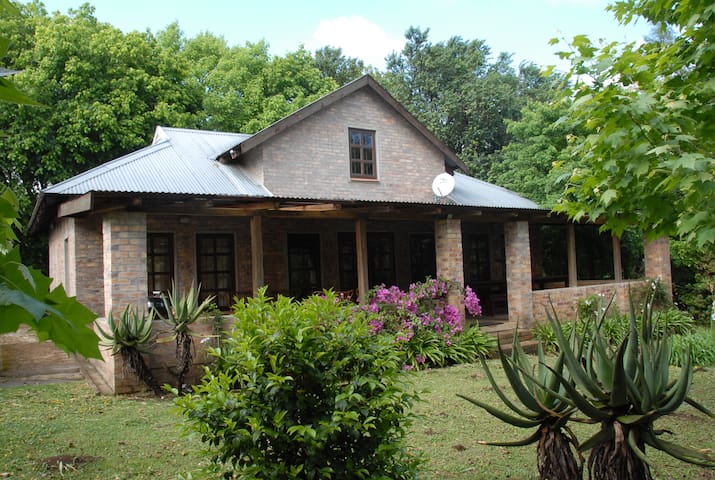 Molly S Garden Cottage Cottages For Rent In Graskop Mpumalanga