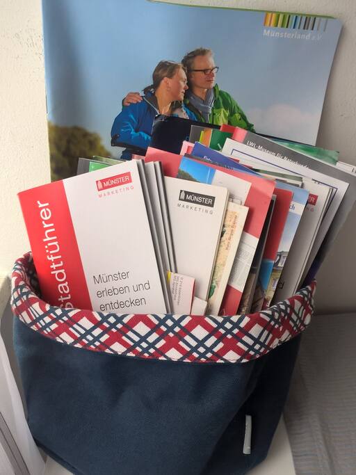 Informationsmaterial und Stadtplan sind vorhanden