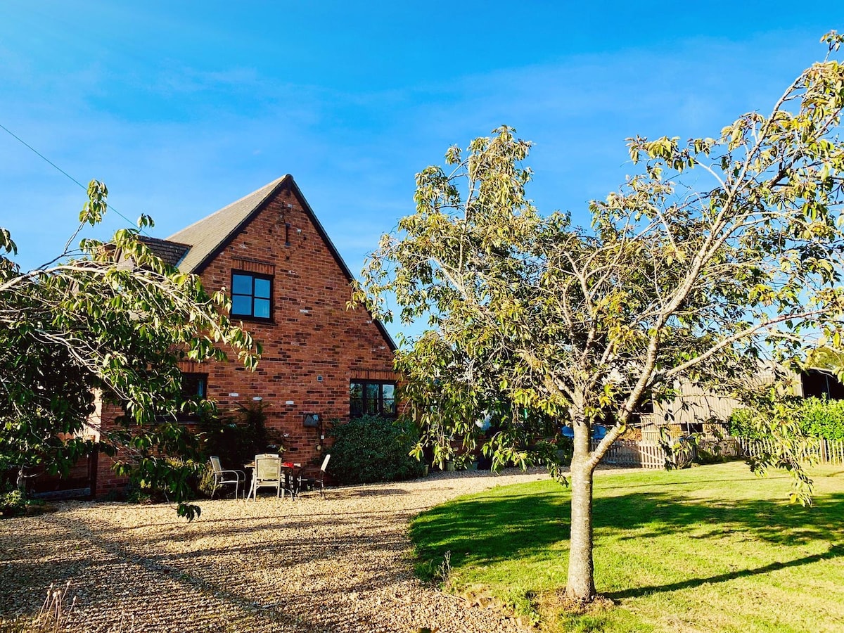 Home from home at Lower Lodge Farm Farm stays for Rent in