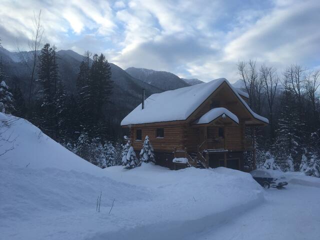Airbnb Fernie Vacation Rentals Places To Stay British