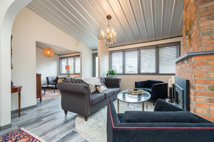 Fab Belfountain Home.3 mins to Caledon Ski Club