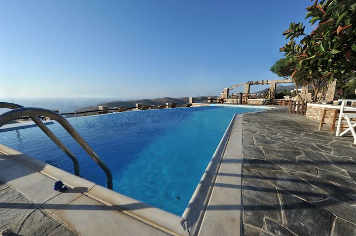 Bella Vista Windmill Apartment gallery image 5