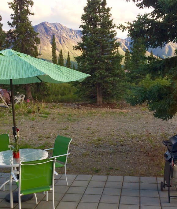 Beautiful mountain views from the Cottage patio