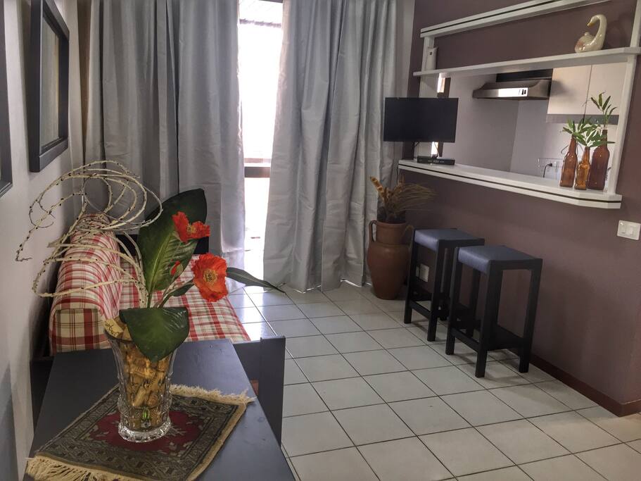 Sofá cama podendo virar uma cama de casal