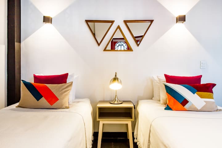 Luxury & Safety House in Roma – Ideal for Big Groups and Families gallery image 5