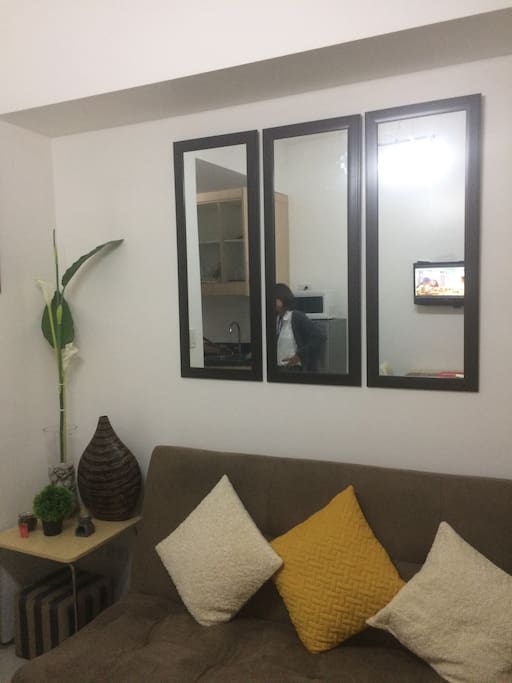 Newly redecorated living area for our guest to feel at home ....