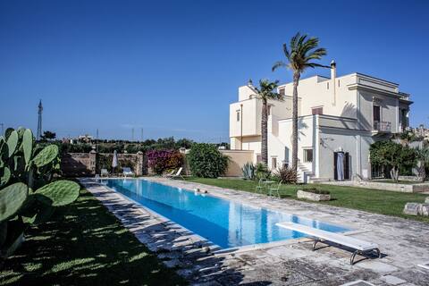 Il Villino, relax on the edge of the ravine
