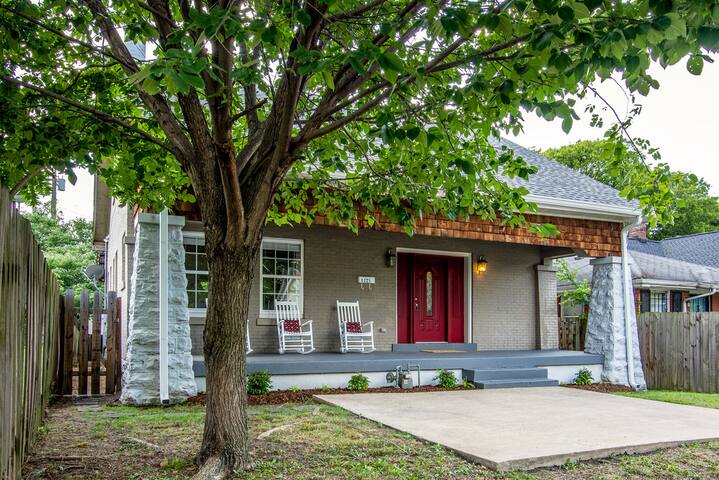 Large Remodeled Home Close to Downtown! gallery image 2