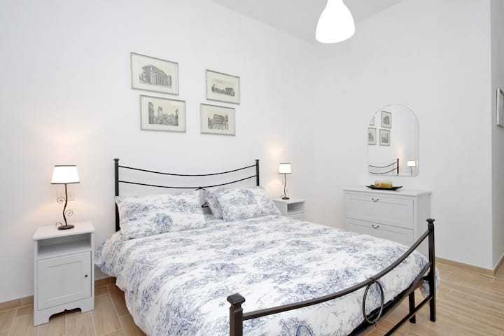 Domus Lia -Rione Borgo -San Pietro