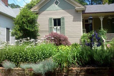 Cookie's Garden Suite