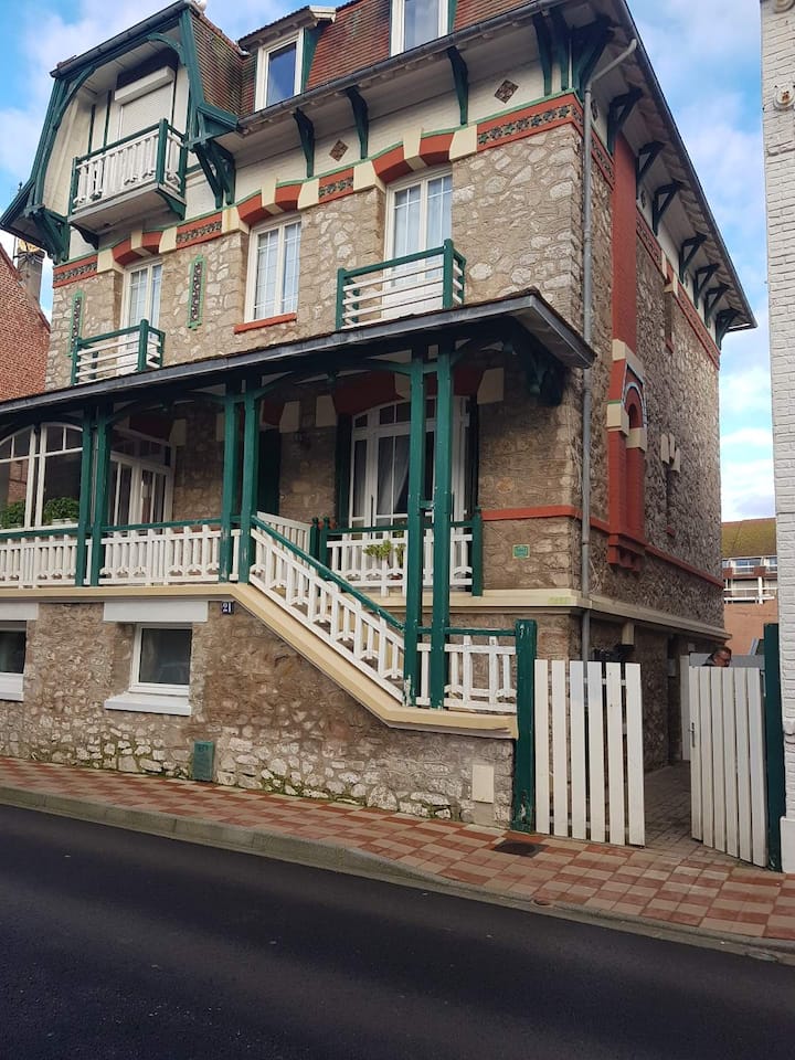 LES EMBRUNS Apartments for Rent in Le TouquetParisPlage, Hautsde