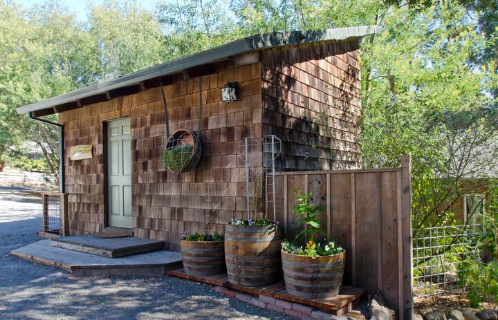 Oak Grove Cottage