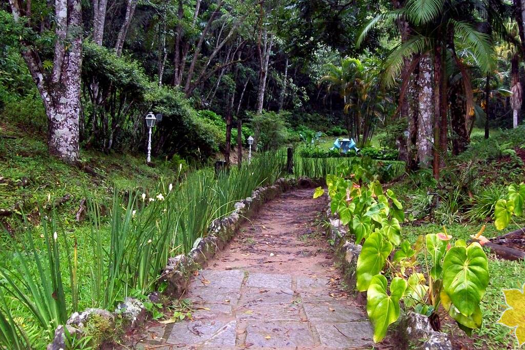 Caminho Piscina