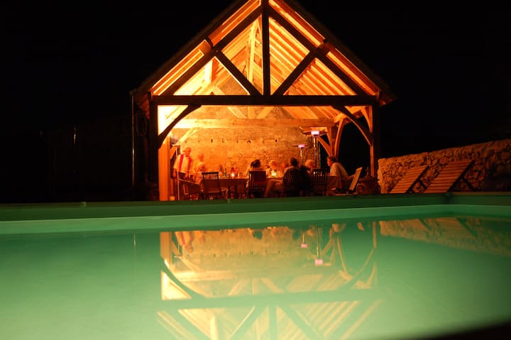 Beautiful cottage 15p swimming pool 5' Loches