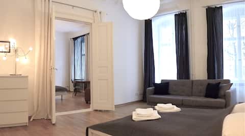 Elegant 4 Room Apartment with 2 Bathrooms