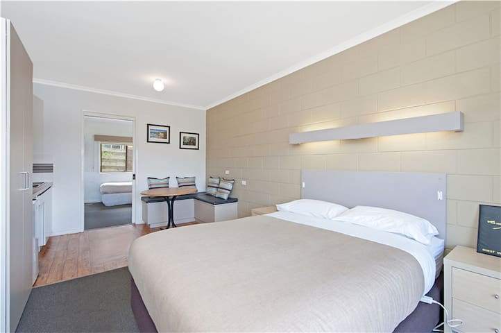5. Quad 2 Bedrooms Unit Motel Marengo