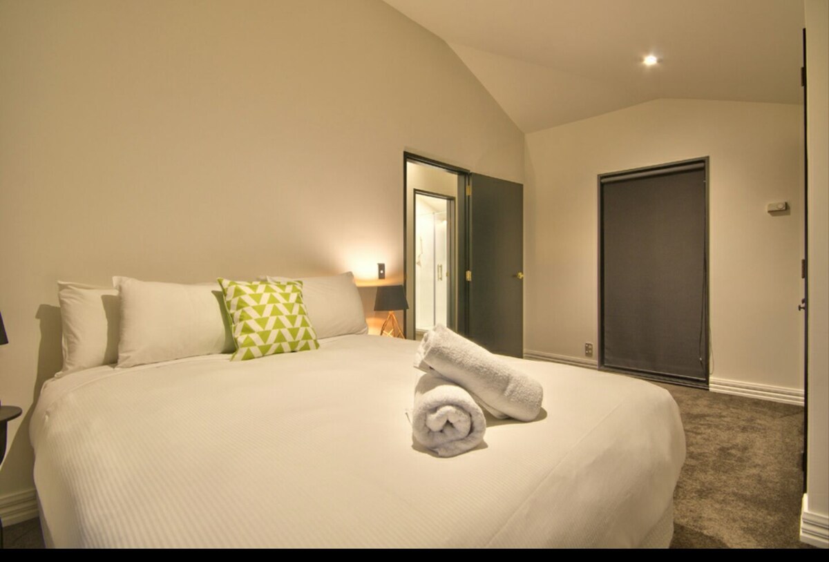 El dormitorio 3 es 1 x cama tamaño queen.