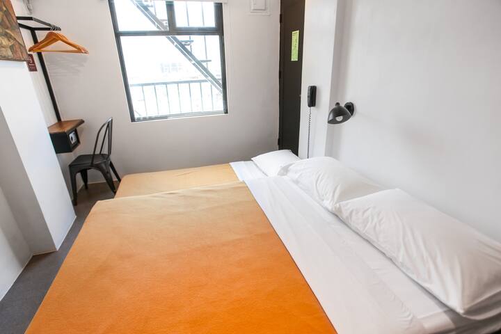 Triple Room @ Gomez House