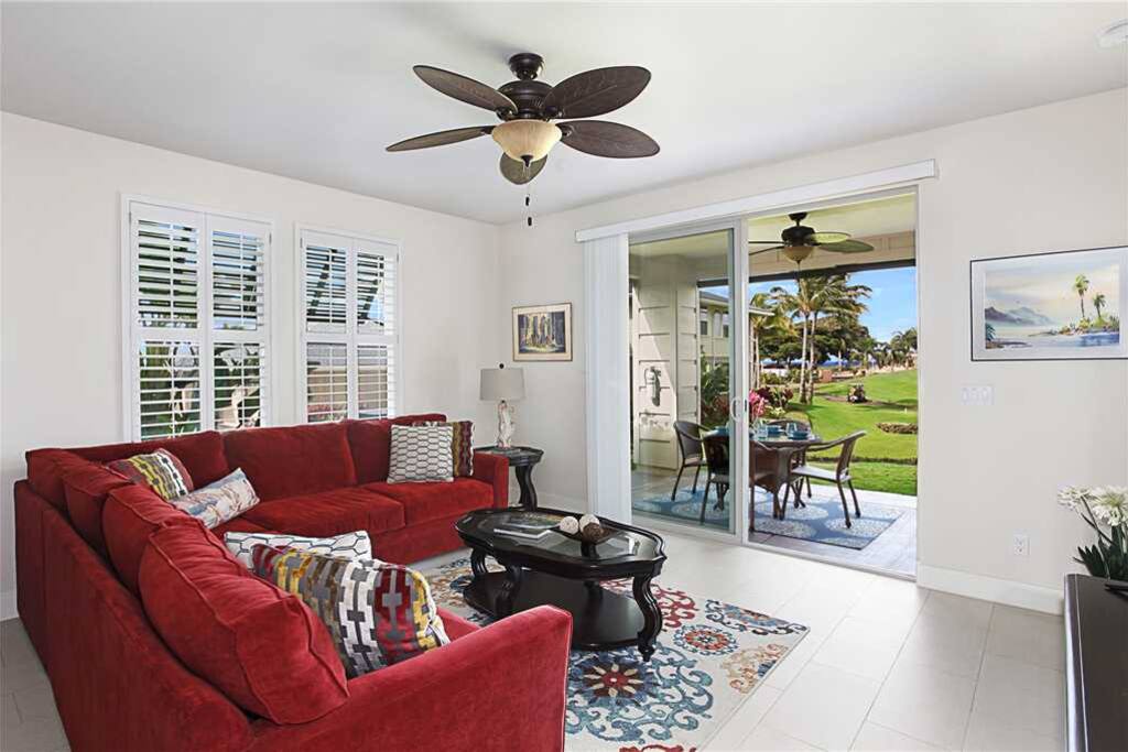 Pili Mai 10D Living Area