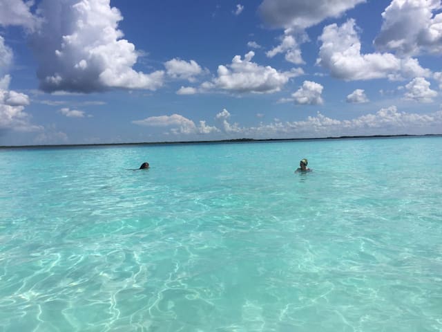 STUDIO ARI PB 2 min walking ADO!! BEACH!and 5 AV!