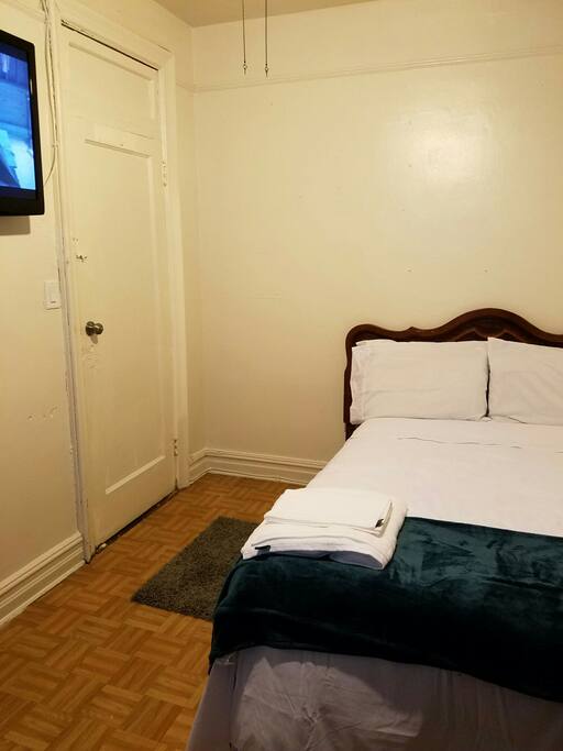 Clean 1 bedroom