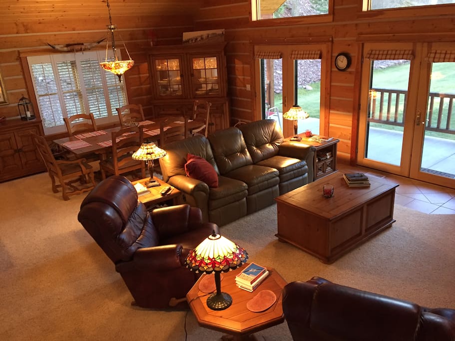 Plenty of space to relax and plan the next day's fishing excursion.