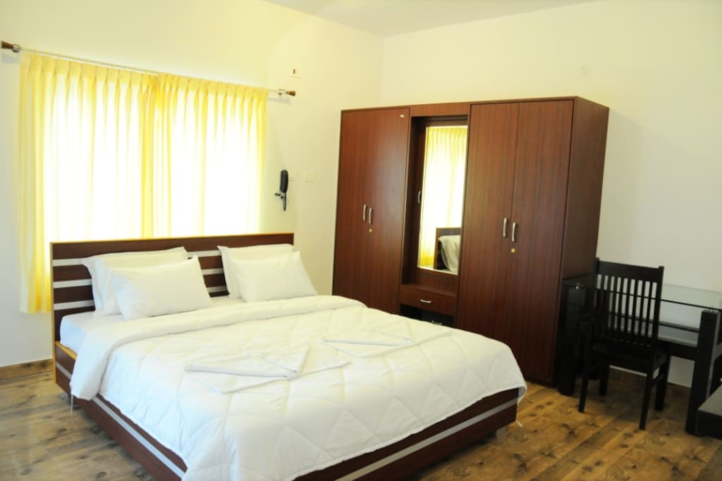 Holiday Villa Room AC