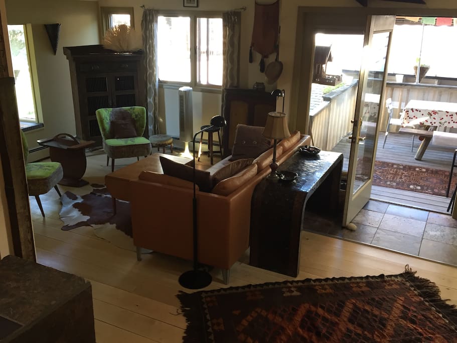 living room/porch