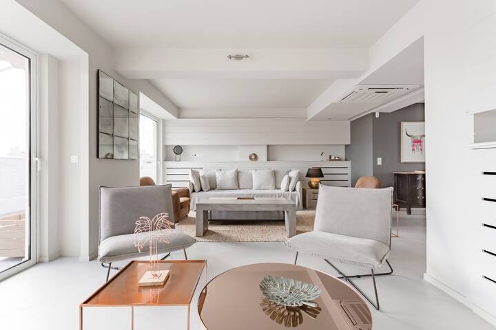 Chic Maisonette in the Heart of Athens gallery image 2