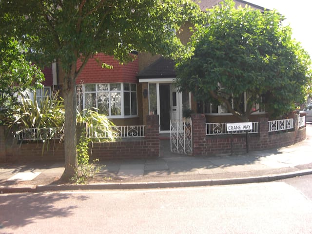 Bed and  Breakfast Accomation