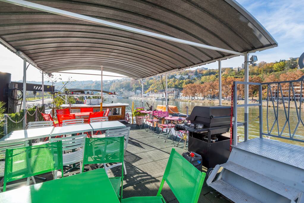 terrasse commune couverte