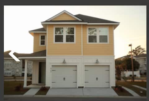 Entire New Home! Vacation Villa/Beach/Golf/wi-Fi