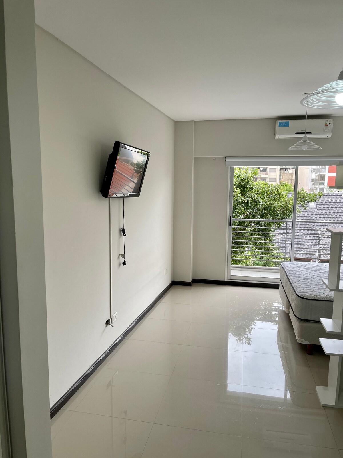 Vista desde el ingreso al apartamento. 