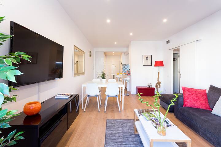 Modern 4 bedroom apartment in Sagrada Familia